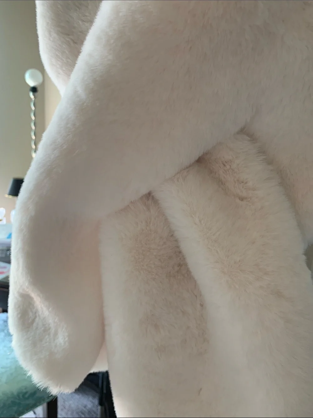 NWT Saks Fifth Avenue Creamy White Faux Fur Scarf Wrap